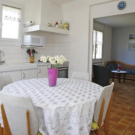 Maison D'irene Holiday home